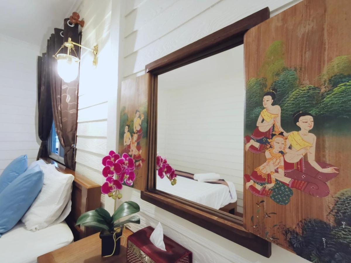 בנגקוק Tavee Guesthouse מראה חיצוני תמונה
