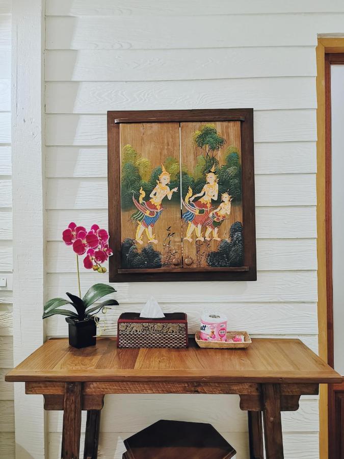 בנגקוק Tavee Guesthouse מראה חיצוני תמונה